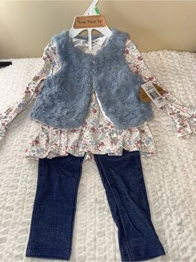 Baby Essentials Blue Floral 3-Pack Bottoms